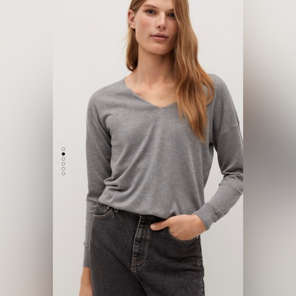 Mango Sweaters - NWT Mango V-neck Fine Knit Sweater Size Small